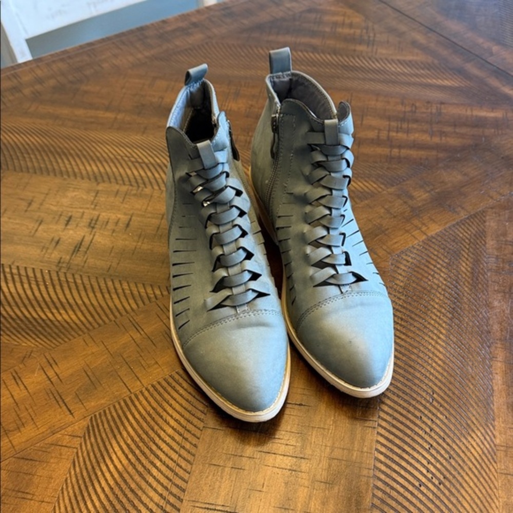 Mi.iM Gray Ankle Booties with Side Zipper